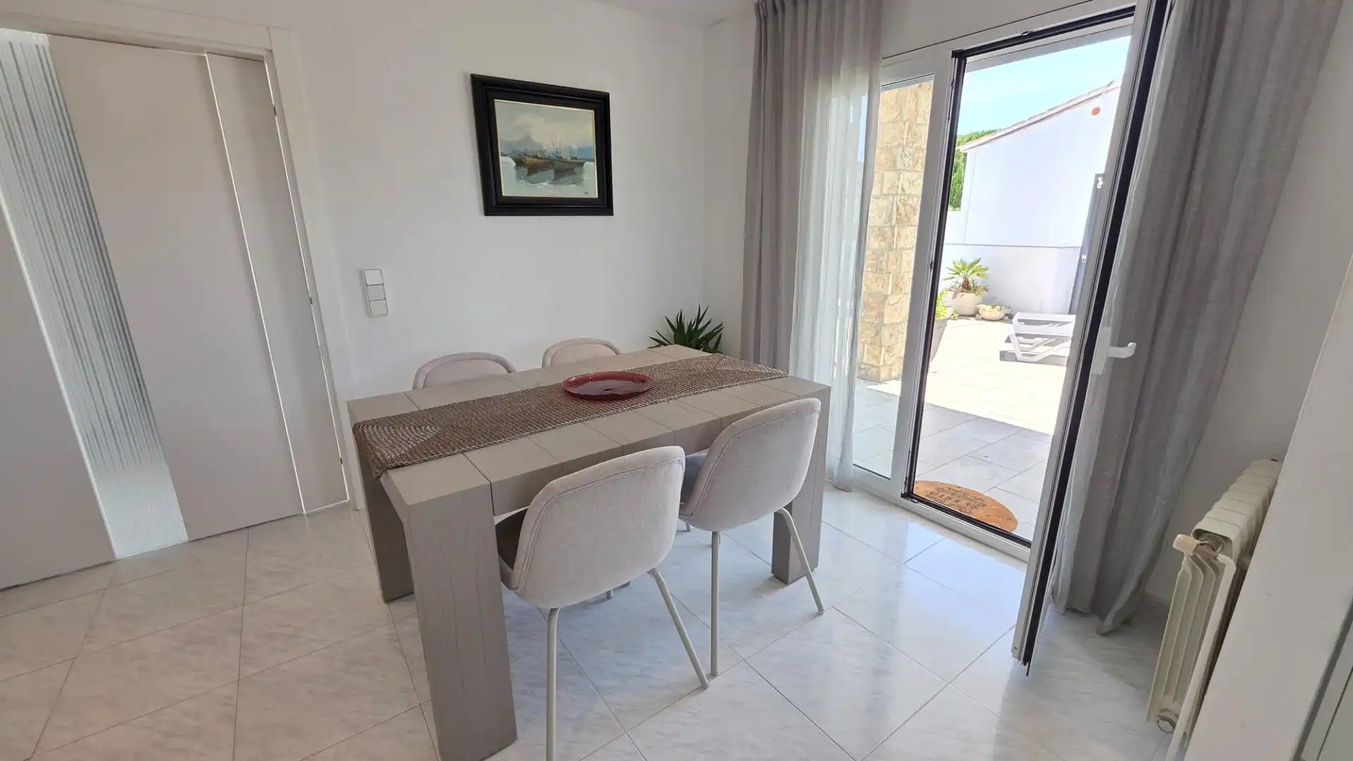 Casa con piscina en venta en Carrer Vall d'Aran, imagen 8