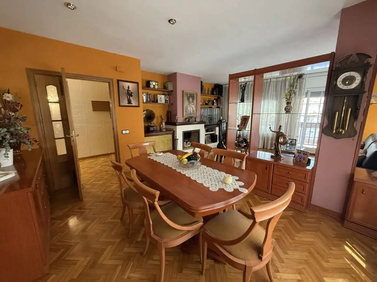 Esszimmer von Wohnungen zum Verkauf in Sabadell mit Klimaanlage, Heizung und Privatgarten