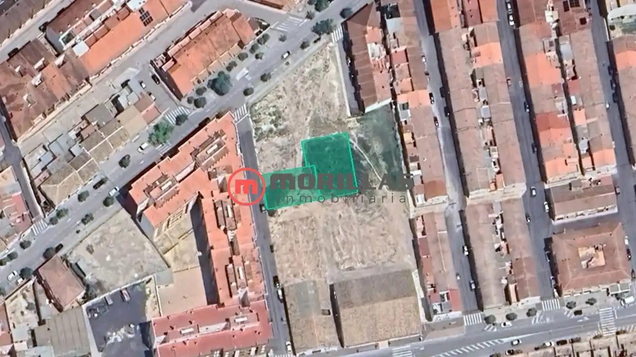 Lands and plots for sale in Calle de Blas Infante