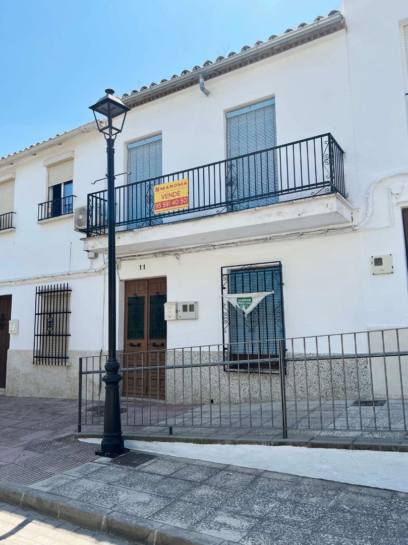 Exterior view of House or chalet for sale in Lora de Estepa  with Storage room and Balcony
