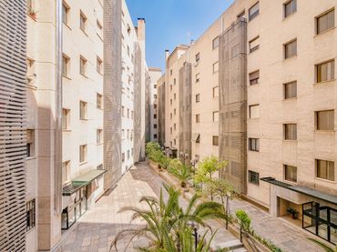 Piso con ascensor en venta en Genil