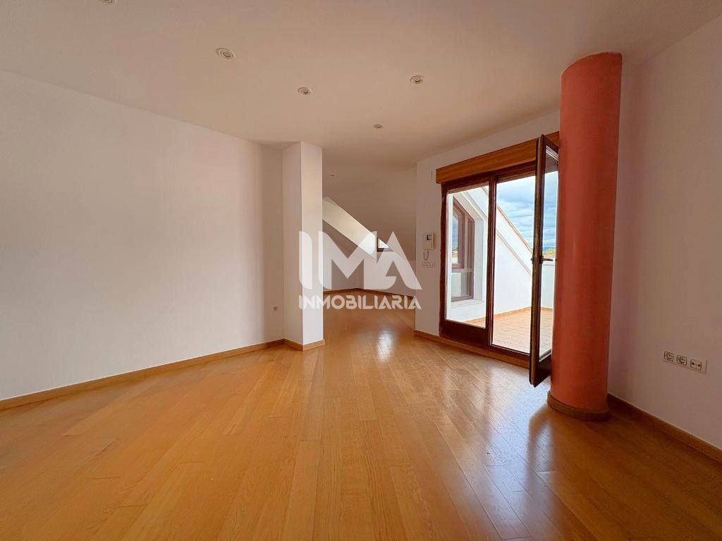 Attic to rent in L'Eliana  with Air Conditioner, Heating and Parquet flooring