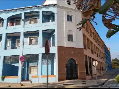 Außenansicht von Wohnung zur Miete in Algeciras mit Klimaanlage und Schwimmbad