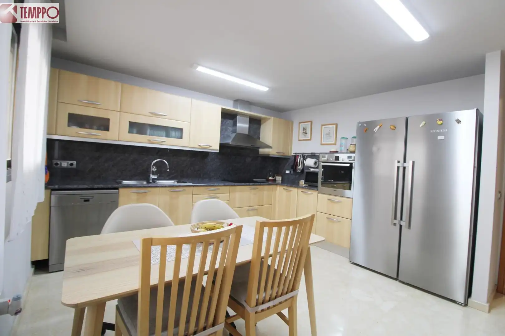 Flat with terrace for sale in Centre
