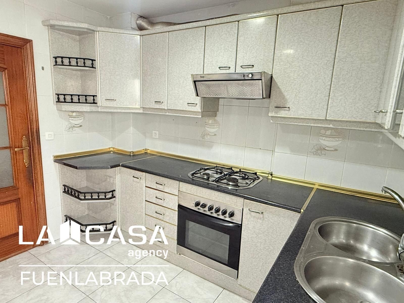 Kitchen of Flat for sale in Fuenlabrada  with Heating and Terrace