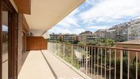 Exterior view of Flat for sale in  Barcelona Capital  with Terrace and Balcony