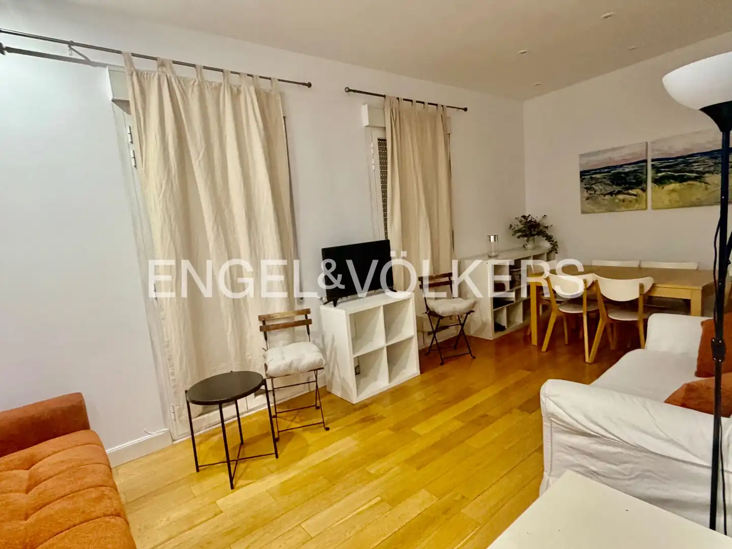 Wohnzimmer von Wohnung zur Miete in Madrid mit Heizung, Möbliert und Balkon