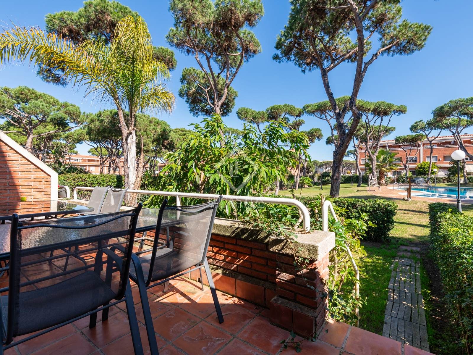 Jardí de Casa o xalet en venda en Gavà amb Aire condicionat, Calefacció i Jardí privat