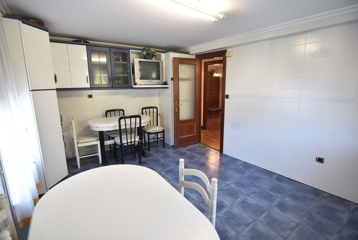 Küche von Wohnung zum verkauf in Bergara mit Heizung, Möbliert und Balkon