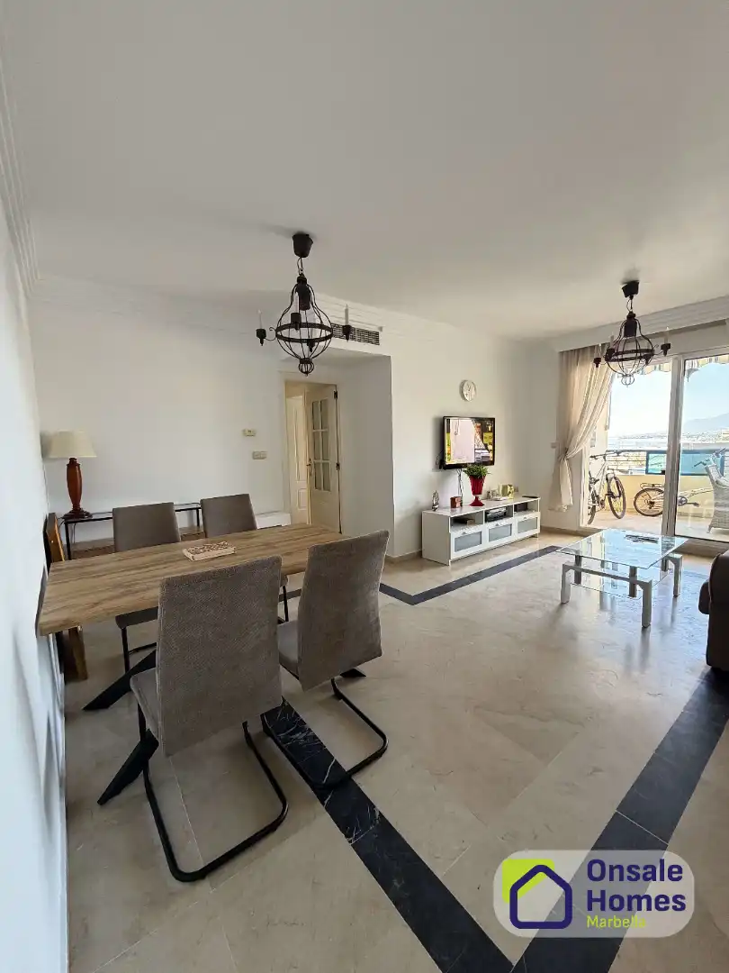 Esszimmer von Wohnungen zur Miete in Marbella mit Klimaanlage, Terrasse und Möbliert