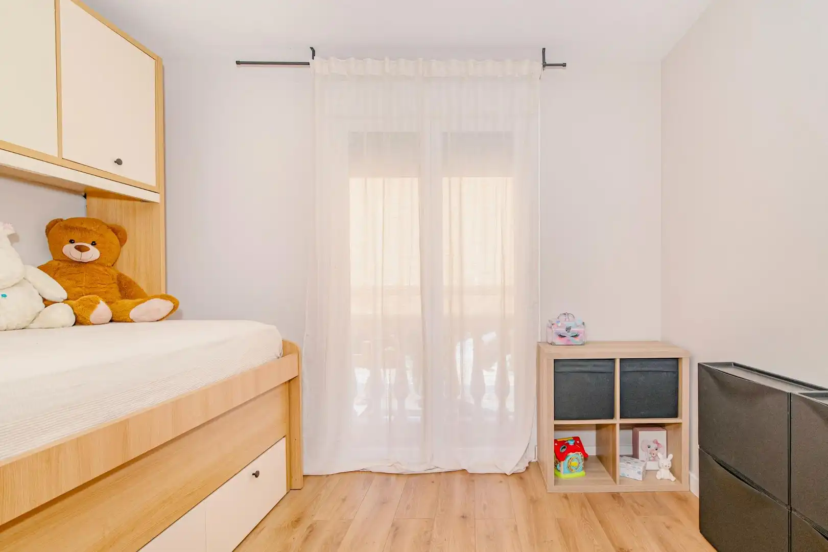 Dormitori de Casa adosada en venda en Ogíjares amb Calefacció i Terrassa