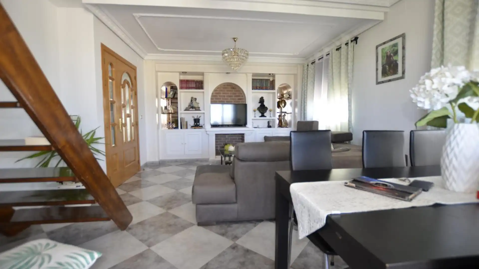 Sala de estar de Casa o chalet en venta en Escalona con Calefacción, Jardín privado y Terraza