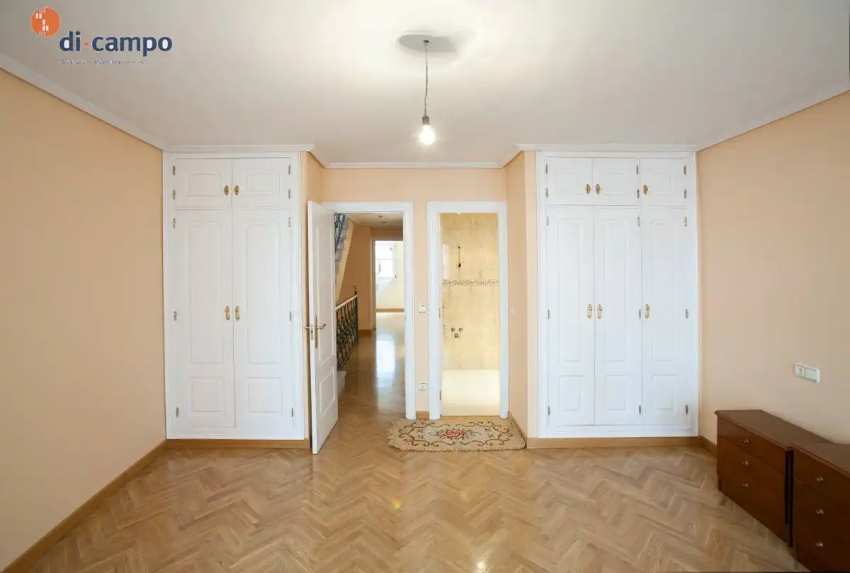 Houses for sale in Valladolid  with Air Conditioner, Heating and Terrace