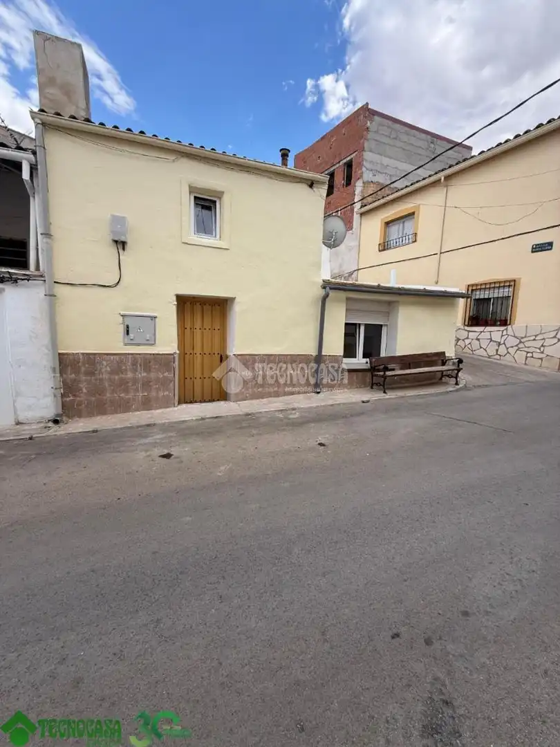 Vista exterior de Casa adosada en venda en Santa Cruz de la Zarza