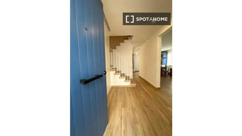Flat for rent in Centre