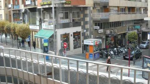 Foto 2 de Oficina de lloguer a Calle Peso de la Harina, 1, San Ildefonso - Catedral,  Jaén Capital