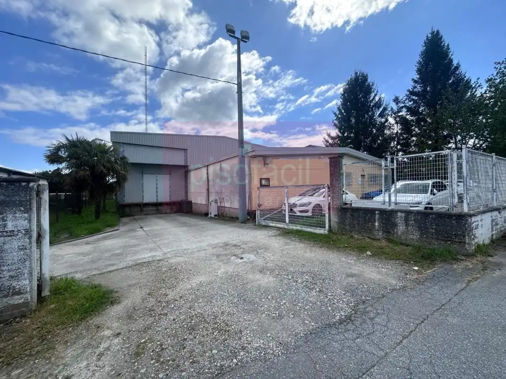 Nau industrial en venda a Parroquias del Oeste, imagen 4