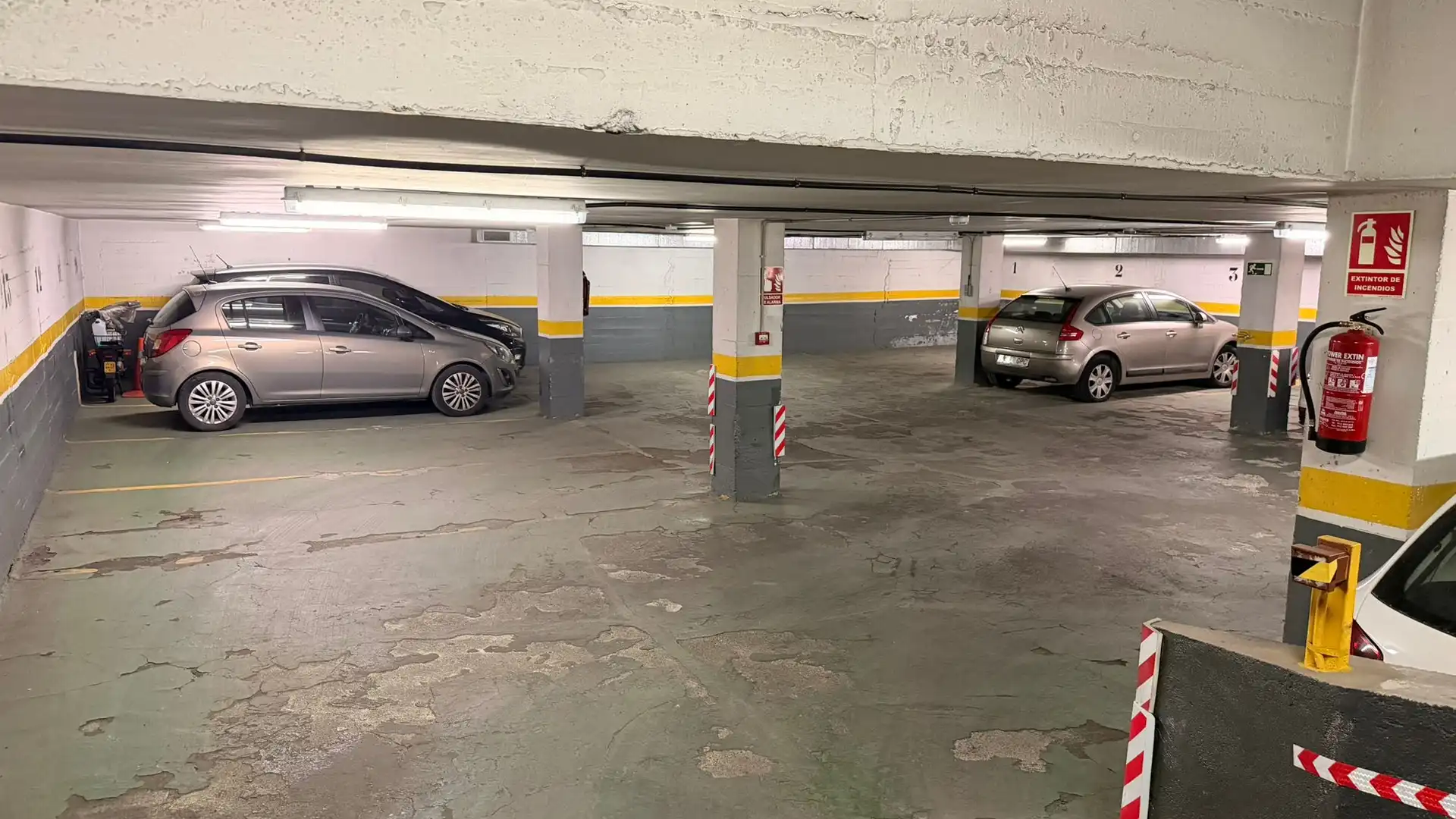 Parking of Garage for rent in Madrid