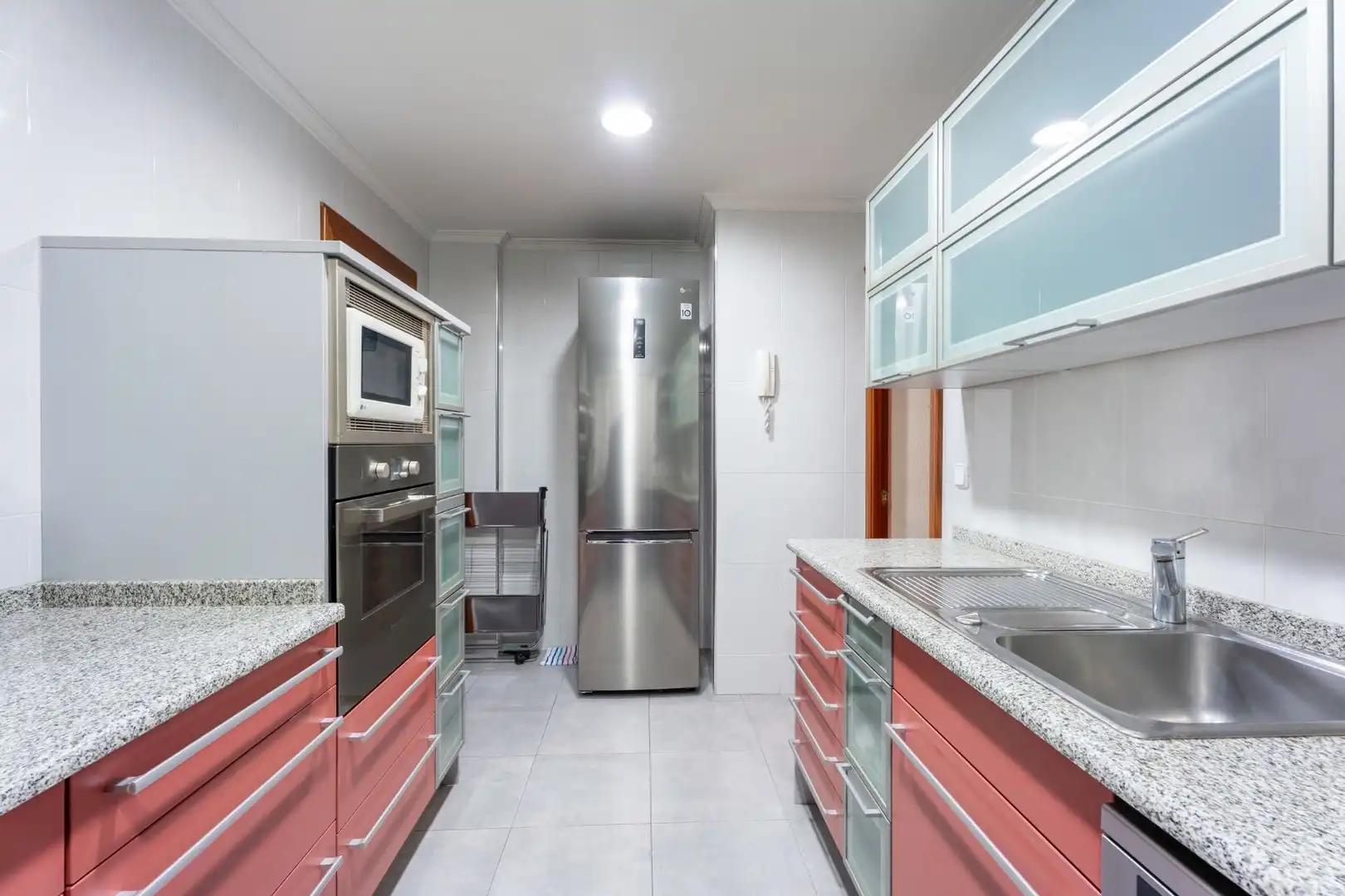 Küche von Wohnung zum Verkauf in Madrid mit Klimaanlage, Heizung und Terrasse