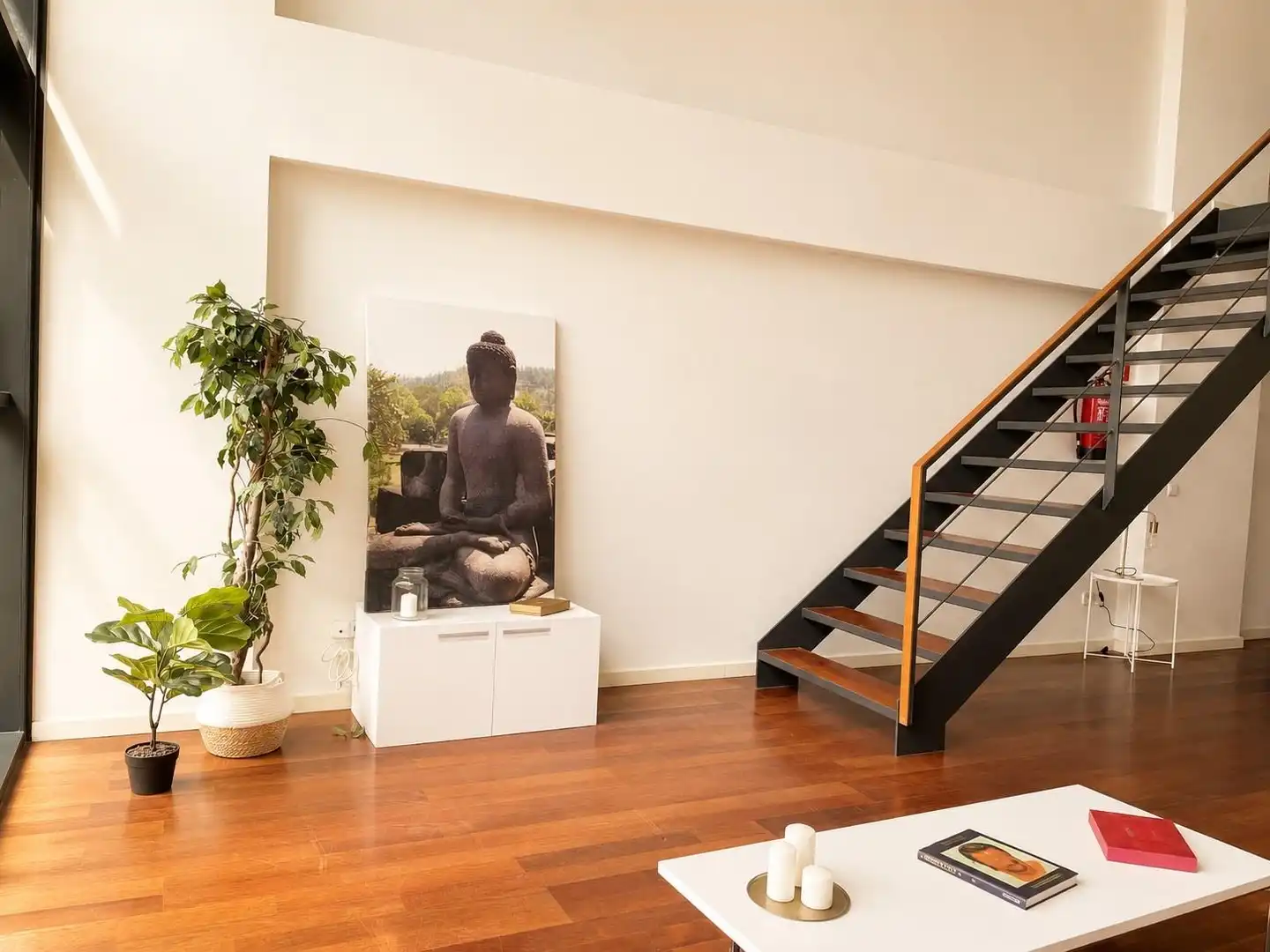 Sala de estar de Dúplex en venta en San Sebastián de los Reyes con Aire acondicionado, Calefacción y Piscina comunitaria