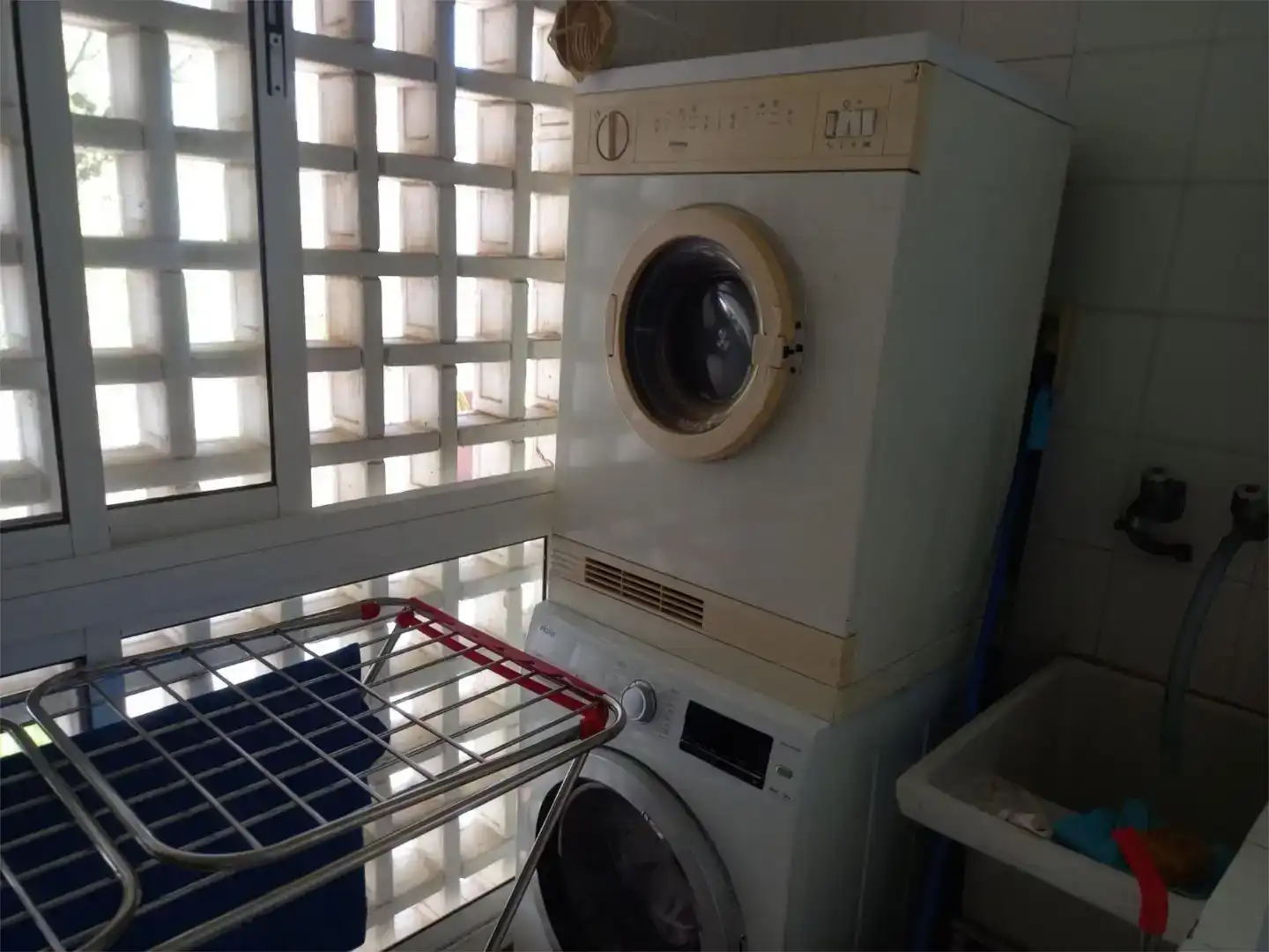 Terrassa de Pis en venda en Estepona amb Aire condicionat, Jardí privat i Piscina