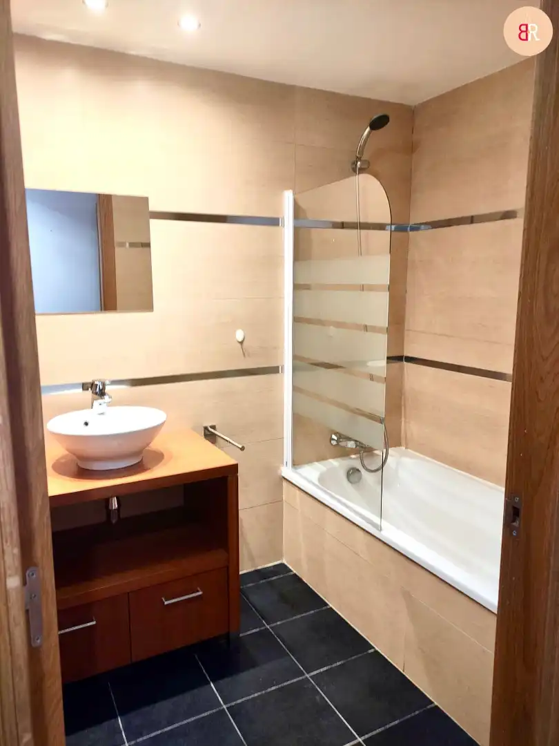 Bany de Casa o xalet per a compartir en Castellón de la Plana / Castelló de la Plana amb Moblat
