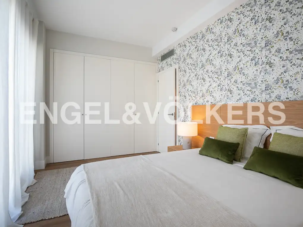 Bedroom of Flat for sale in Valencia  with Air Conditioner, Heating and Storage room