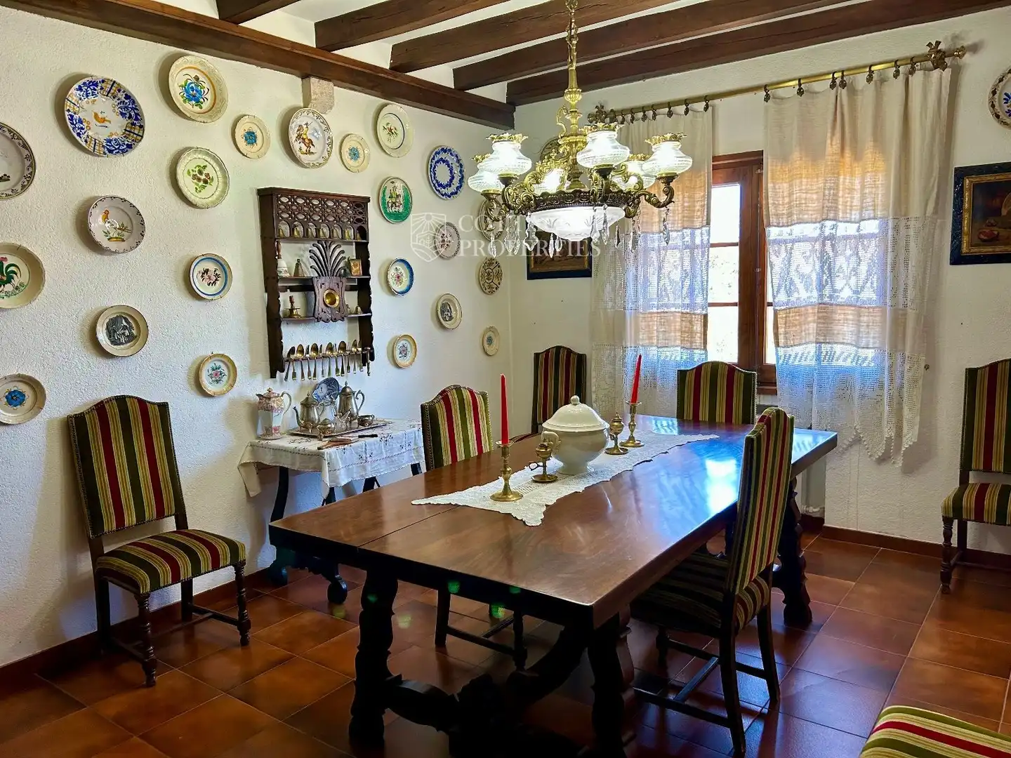 Comedor de Finca rústica en venta en Darnius con Calefacción