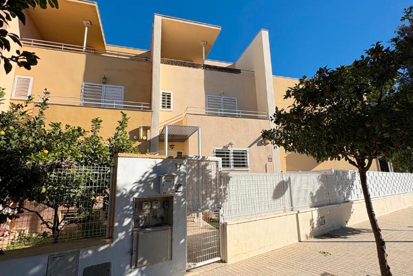 Photo 1 of Single-family semi-detached for sale in Metro - Auditorio, Valencia