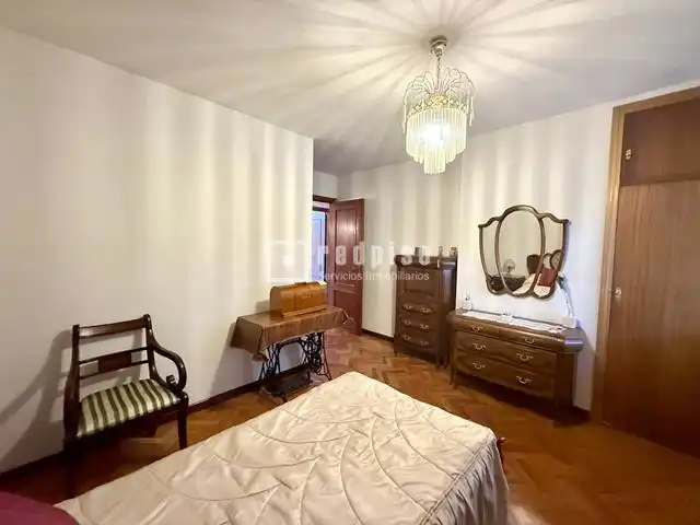 Habitación de Piso en venta en Madrid con Jardín privado, Parquet y Piscina
