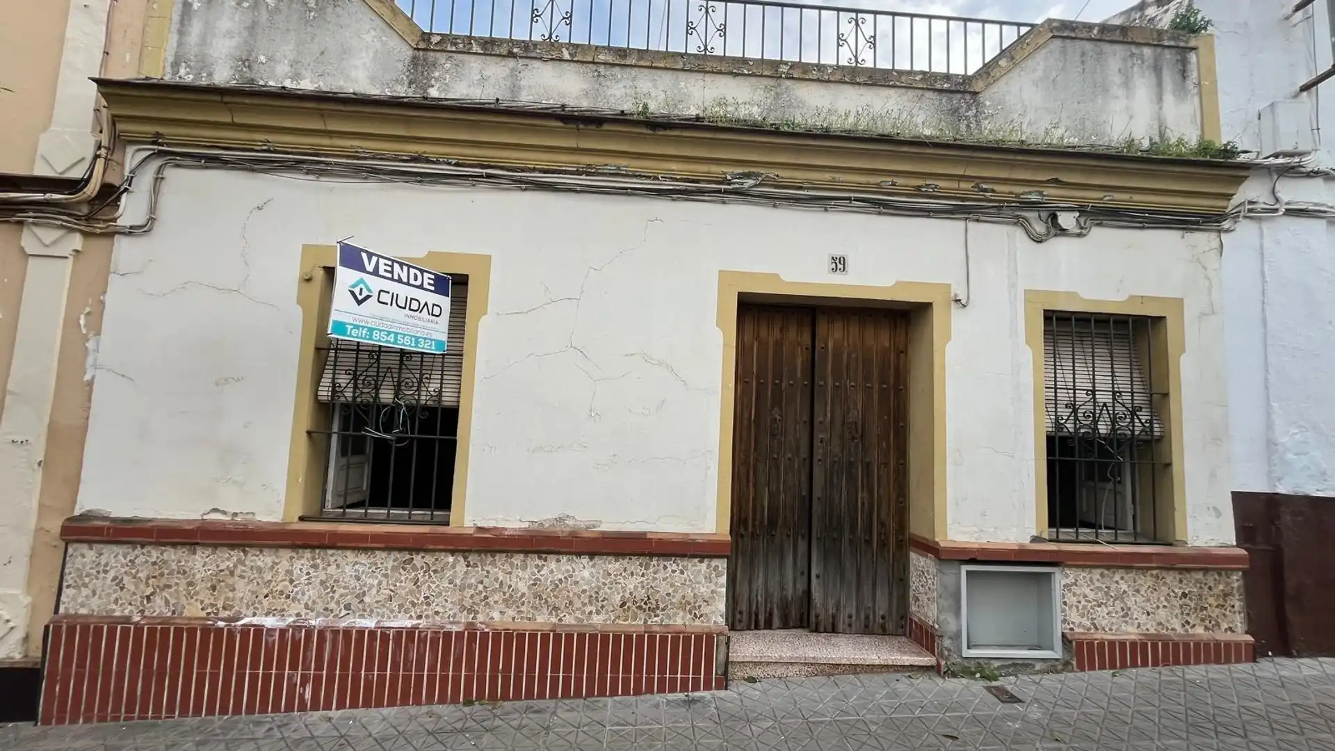 Vista exterior de Casa o chalet en venta en Mairena del Alcor