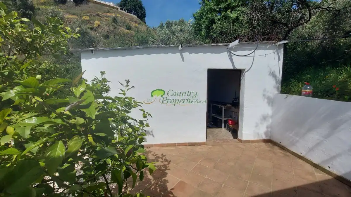 Jardí de Finca rústica de lloguer en Algarrobo amb Terrassa, Traster i Moblat