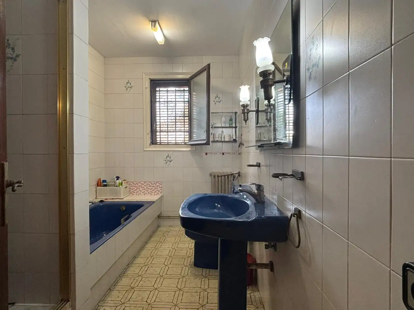 Bany de Casa o xalet en venda en Tarragona amb Aire condicionat, Calefacció i Jardí privat