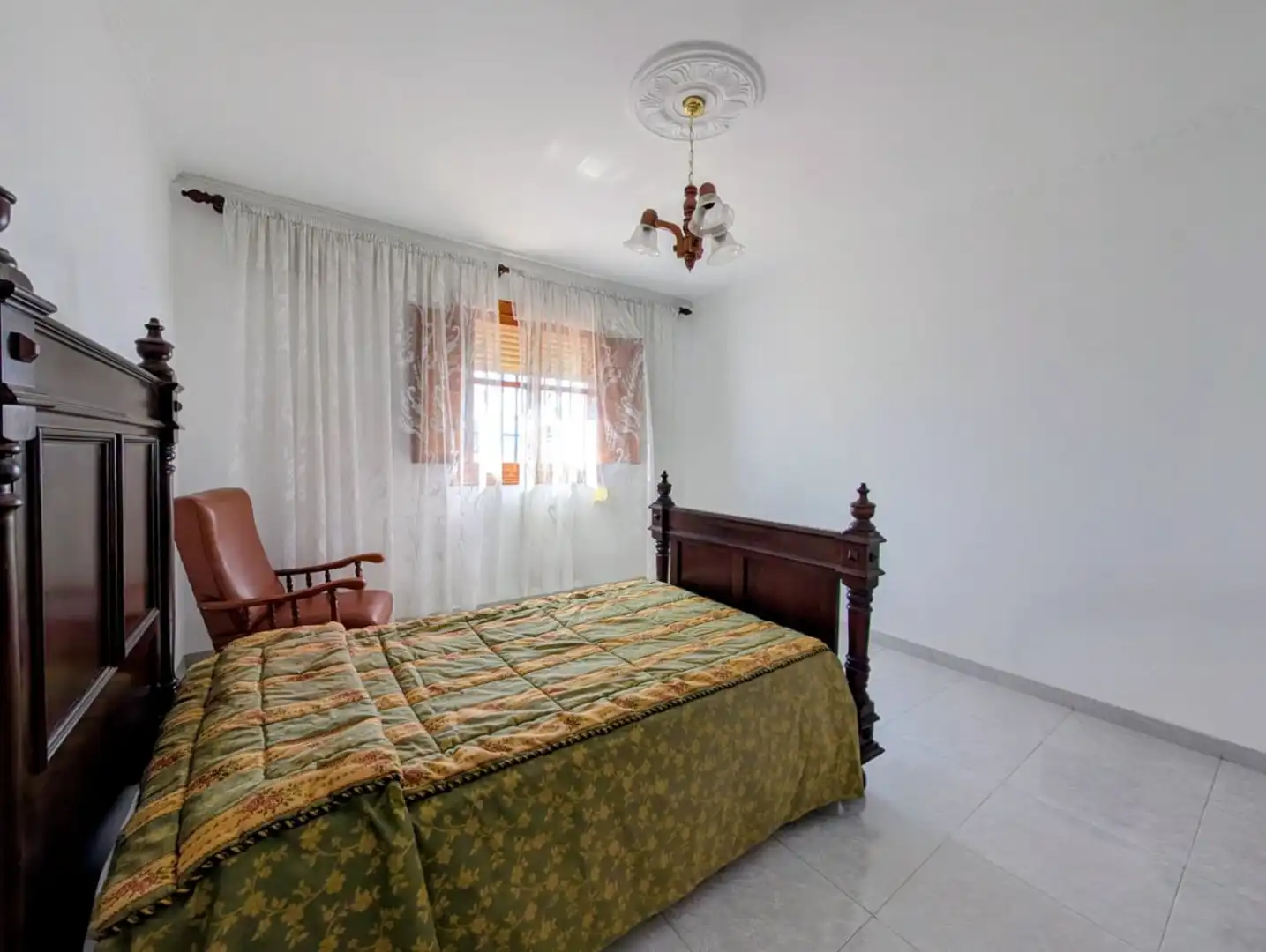 Dormitori de Casa o xalet en venda en Villanueva de Tapia amb Aire condicionat, Terrassa i Traster