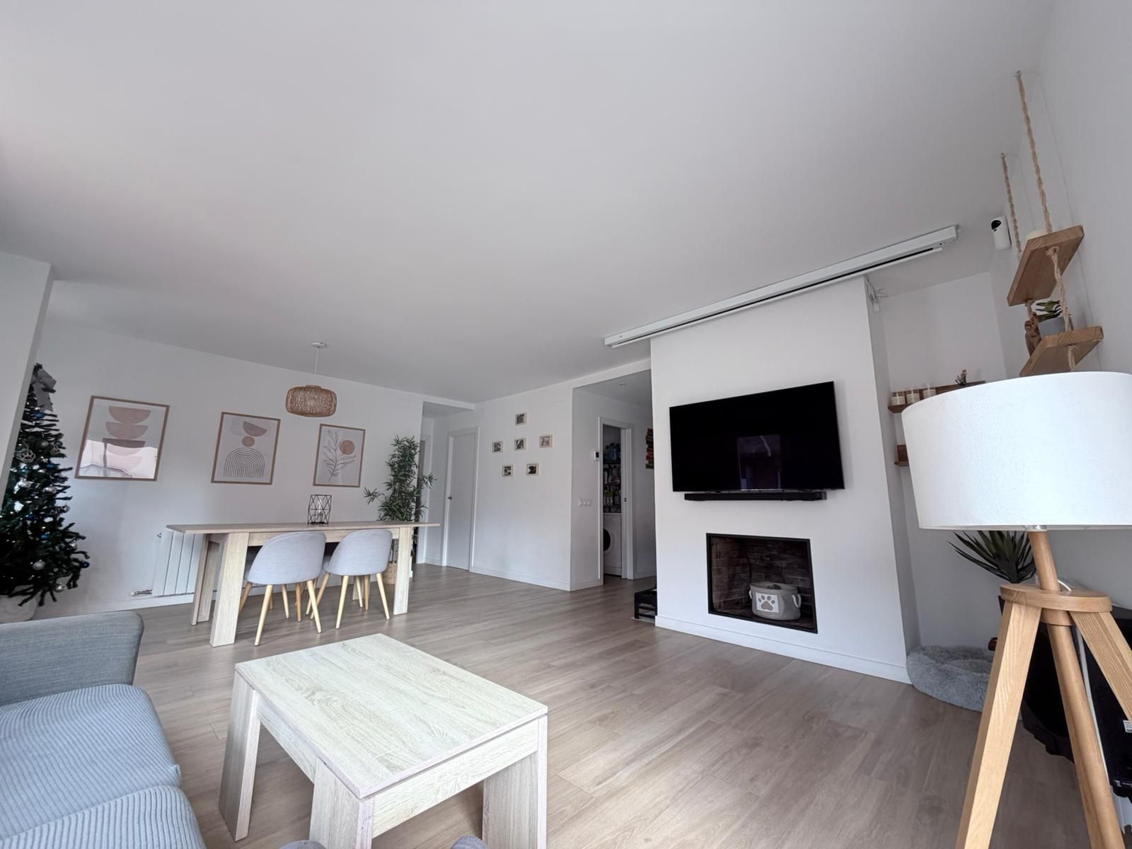 Living room of Flat for sale in  Barcelona Capital  with Heating and Balcony