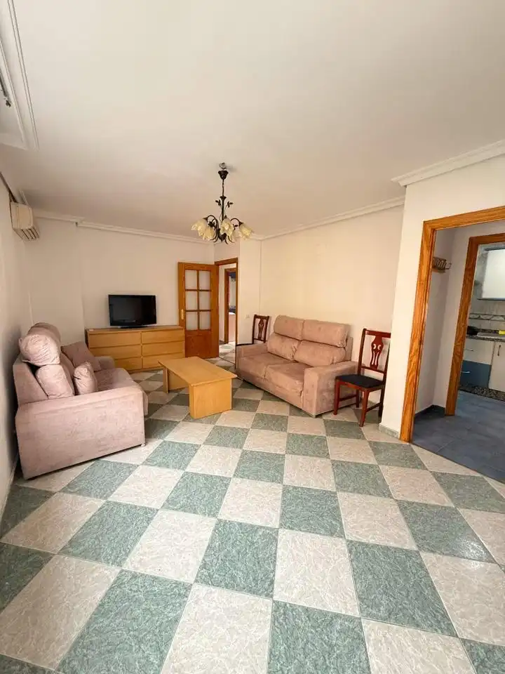 Piso con ascensor en venta en San Roque - Ronda Norte