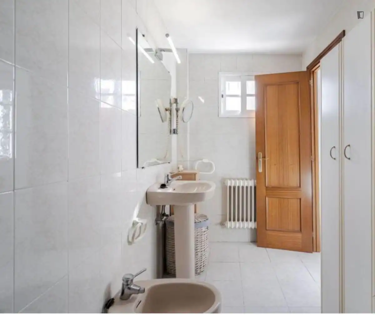 Bathroom of Houses for rent in Sevilla  with Heating, Furnished and Oven