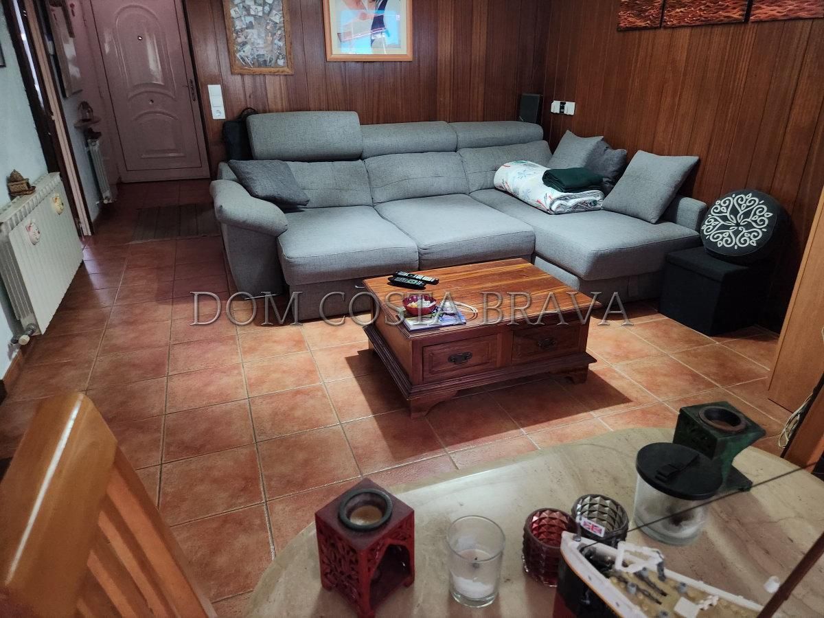 Living room of Single-family semi-detached for sale in Olot  with Heating