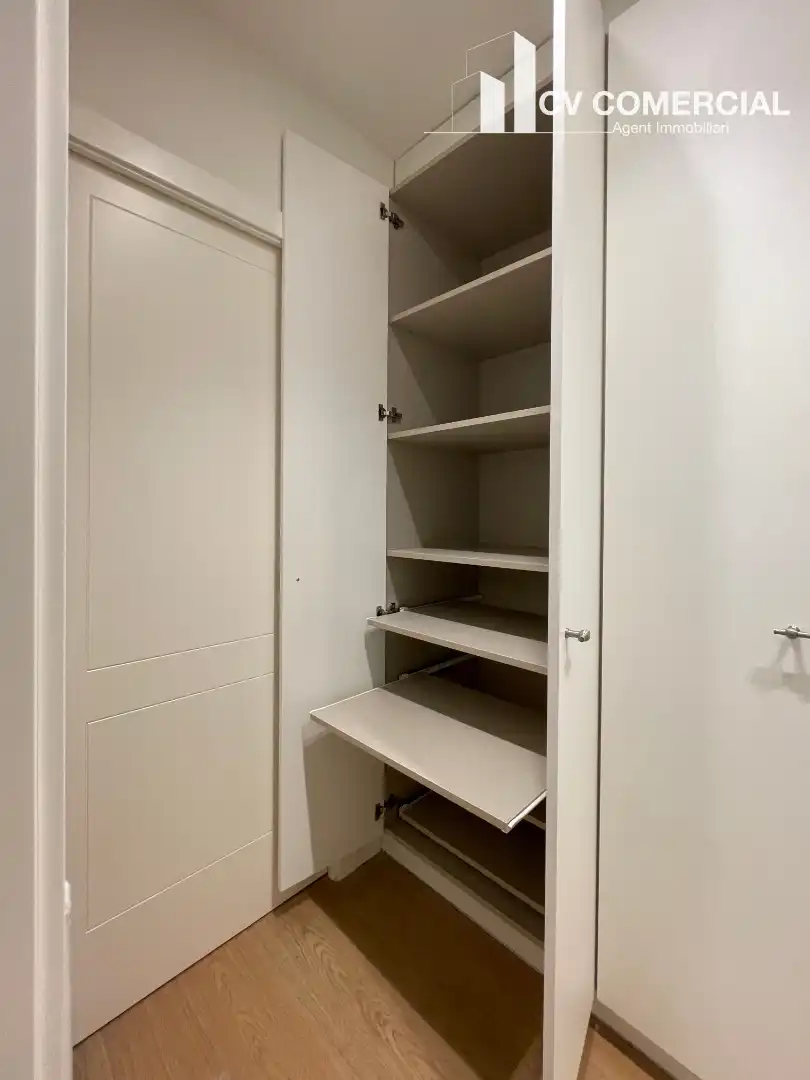Bedroom of Flat for sale in Barcelona  with Air Conditioner, Heating and Parquet flooring