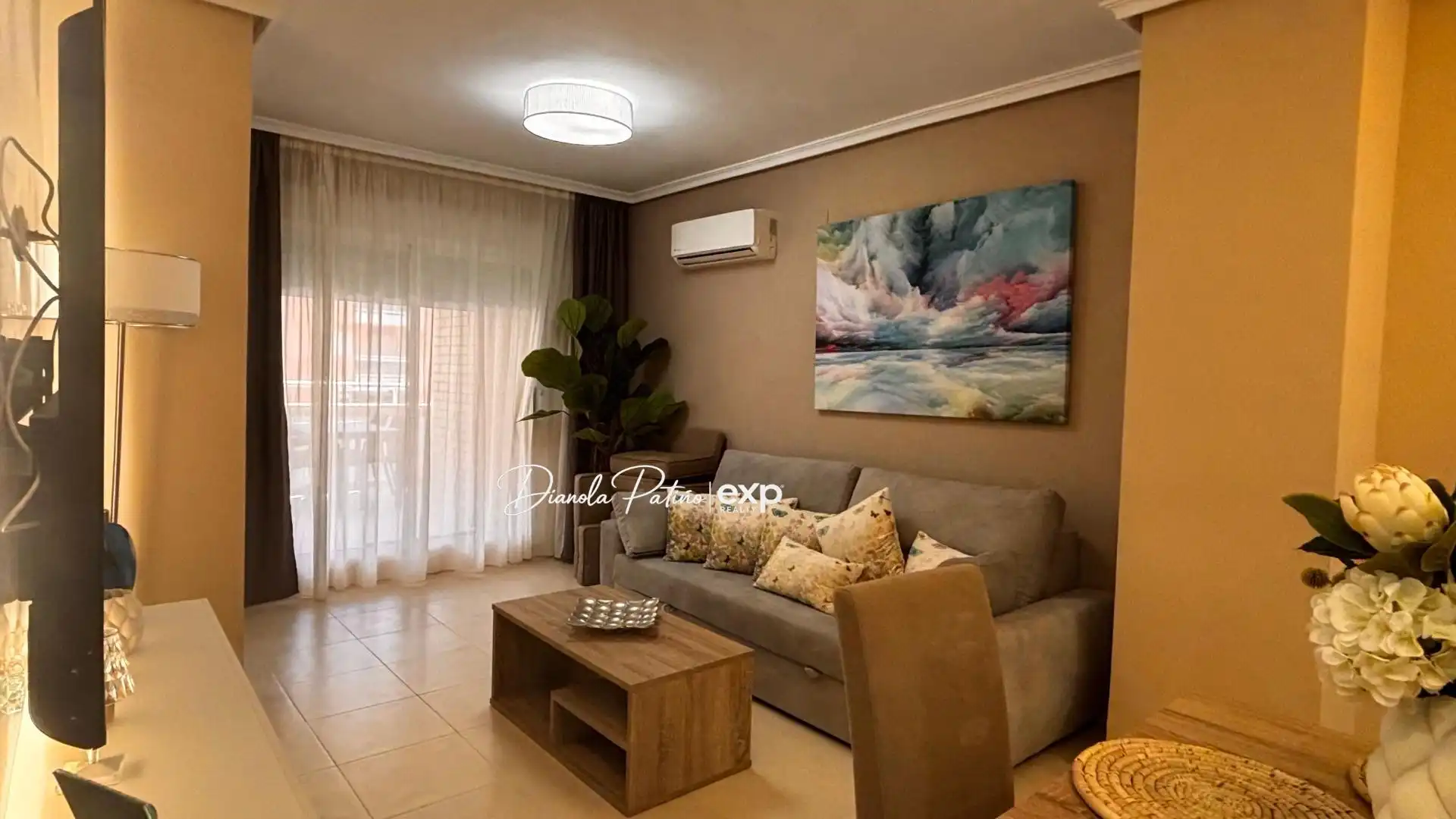 Sala d'estar de Apartament en venda en Oropesa del Mar / Orpesa amb Aire condicionat, Jardí privat i Terrassa
