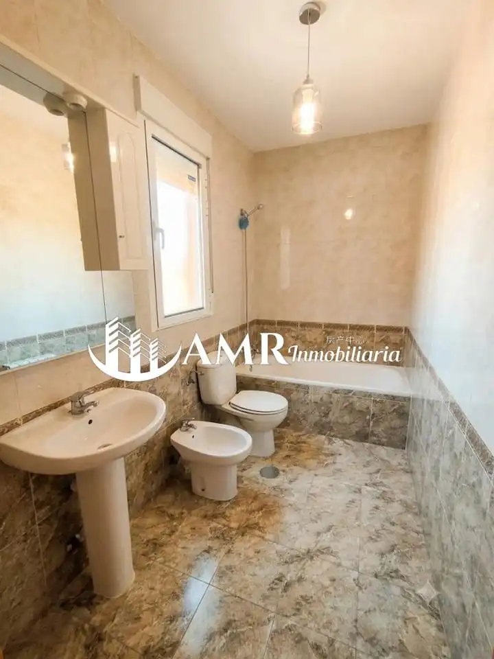 Bathroom of Detached homes for sale in Lominchar  with Heating, Private garden and Terrace
