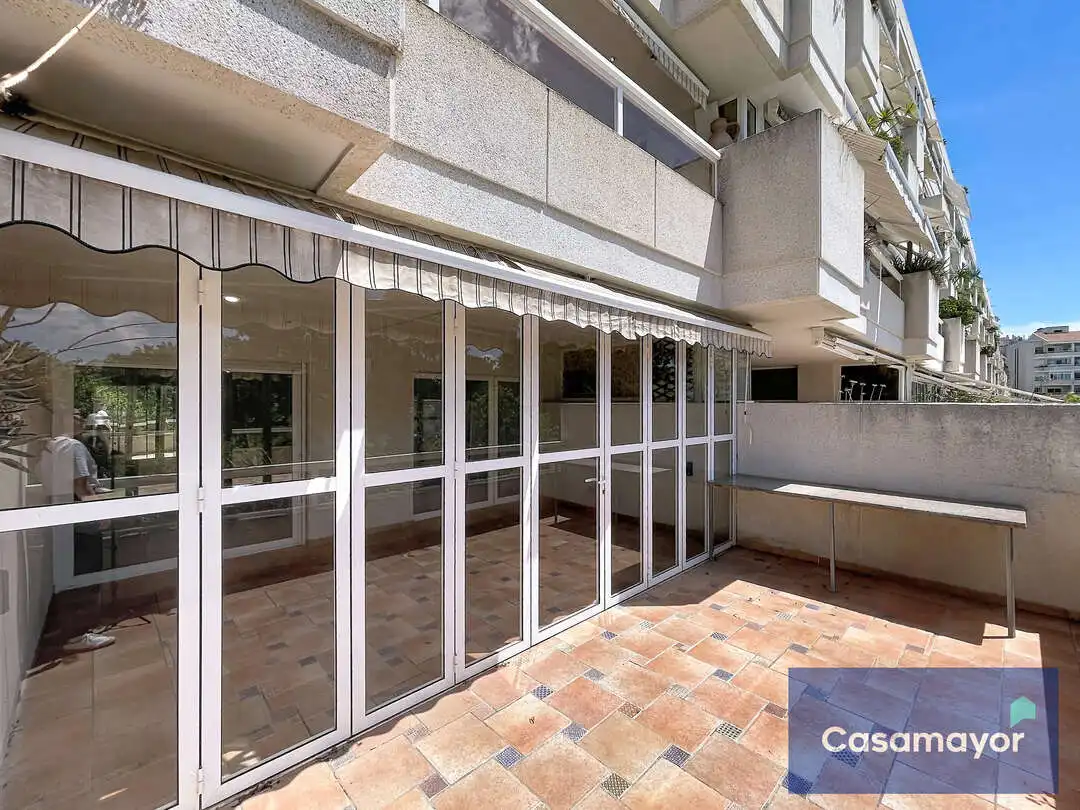 Terraza de Piso en venta en Alicante / Alacant con Aire acondicionado, Calefacción y Jardín privado