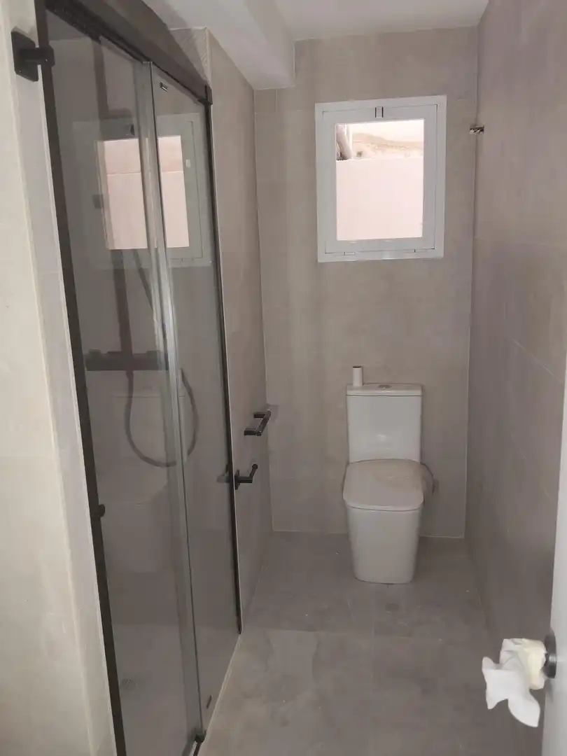 Bathroom of Flat for sale in Benetússer