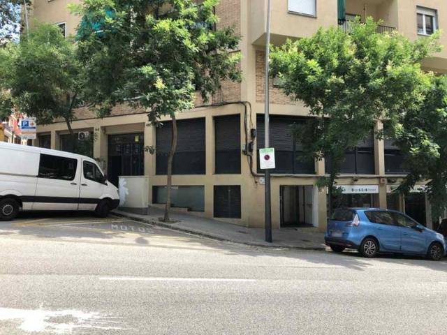 Local comercial en Venta en Barcelona - Calle Lepant, 422 en El Baix Guinardó