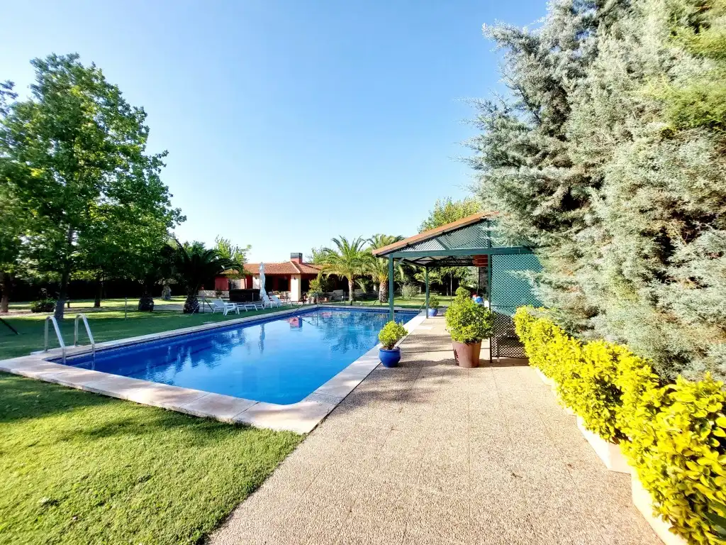 Piscina de Casa o xalet en venda en Badajoz