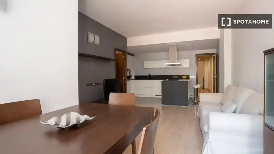 Flat with terrace to rent in Eixample, imagen 3