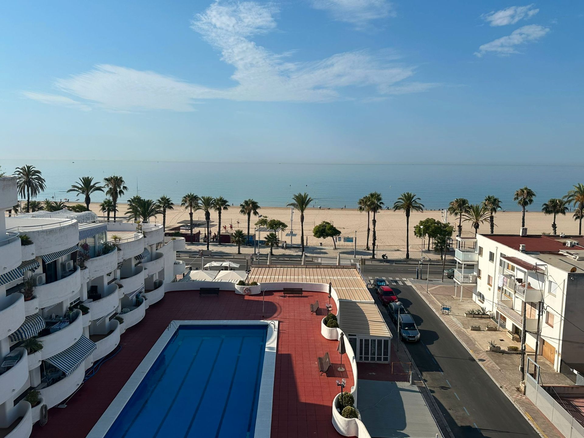 Vista exterior de Àtic en venda en Cambrils amb Aire condicionat, Terrassa i Moblat