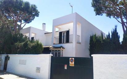 Exterior view of Single-family semi-detached for sale in Chiclana de la Frontera  with Air Conditioner and Balcony