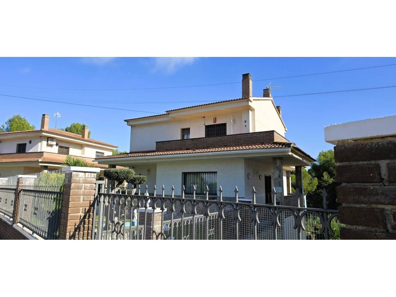Exterior view of House or chalet for sale in Abrera  with Air Conditioner, Heating and Private garden