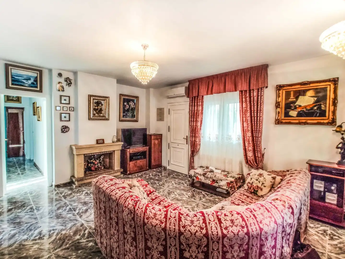Sala d'estar de Casa o xalet de lloguer en Orihuela amb Aire condicionat, Jardí privat i Terrassa